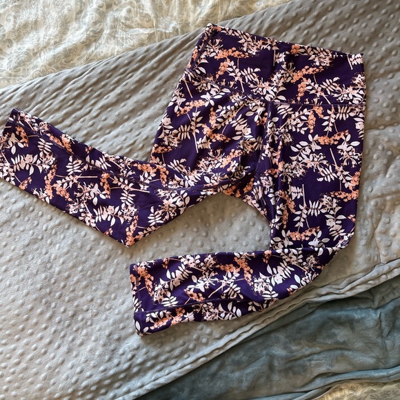 Fabletics Define high-waisted crop leggings - Picture 3 of 4